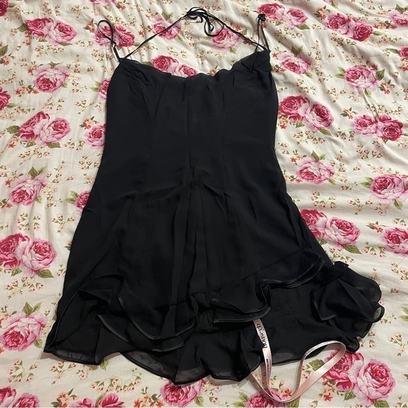 NEW! House of CB- Rossella Black Ruffle Cowl Neck Asymmetrical Mini Dress Large - Picture 3 of 9